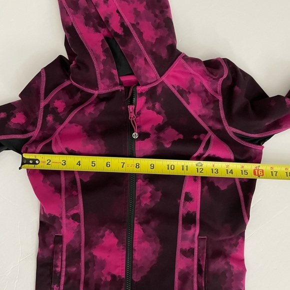 Lululemon Daily Practice Jacket Blooming Pixie Raspberry Black / Black - Picture 2 of 13